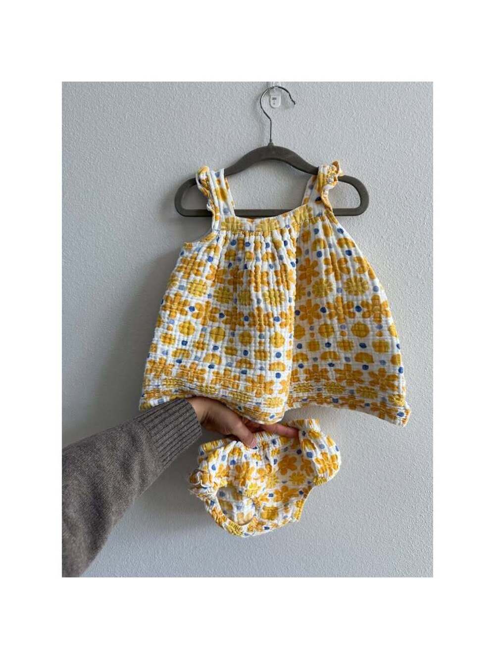 Angel Dear Yellow flower two piece dress top and bloomers 18-24 M